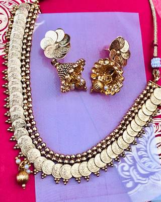 Gold necklace-sets 1