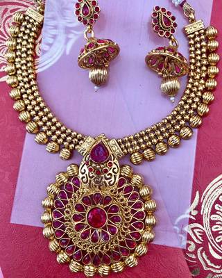 Pink necklace-sets 2