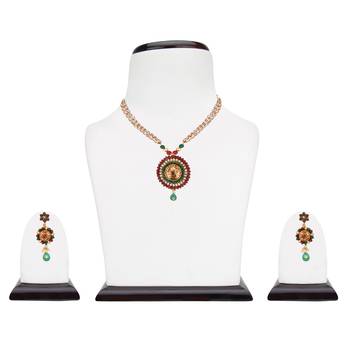 Red necklace-sets 1