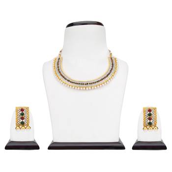 Red necklace-sets 2