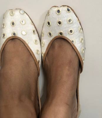 Off white mirror bridal shoes, white women jutti, Indian Ethnic Women shoes 4