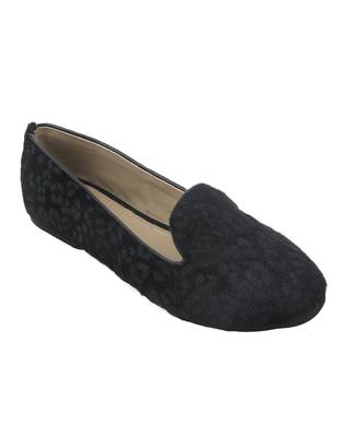 Trends & Trades Women Blue & Black Leopard Print Ballerinas 1