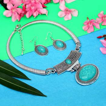 Green necklace-sets 1