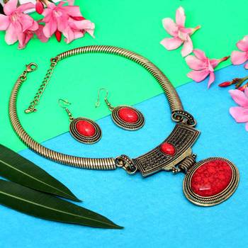 Maroon necklace-sets 1
