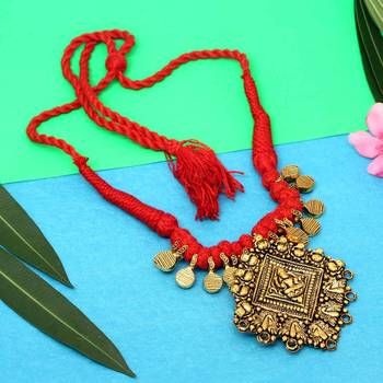 Maroon necklace-sets 1
