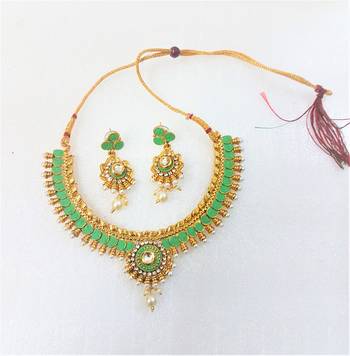 Green necklaces 3