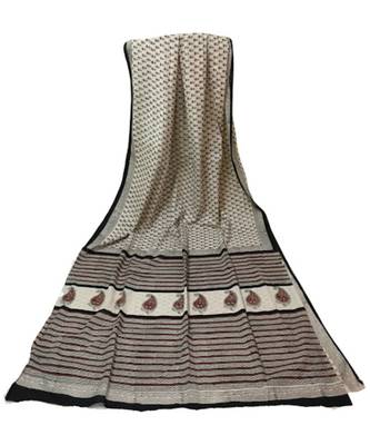 Off White Cotton Jaipuri Printed saree with blouse 1