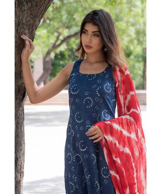 INDIGO BLUE KURTA PANT SET WITH LEHERIYA DUPATTA 3