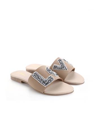 Love 'Beige' 3