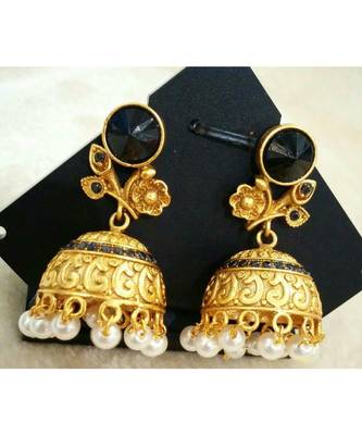 Gorgeous Antique Black Crystal Earrings 1
