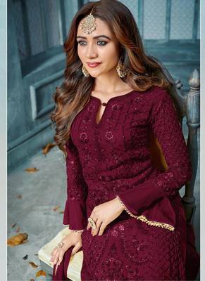 Maroon Embroidered Georgette Semi Stitched Salwar With Dupatta 2