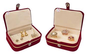 atorakushon   Velvet Combo Jewellery Box Ring Box Earrings Necklace Organiser for Women's Set of 2 (Cream) 2
