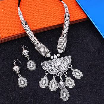 Silver pearl necklace-sets 1