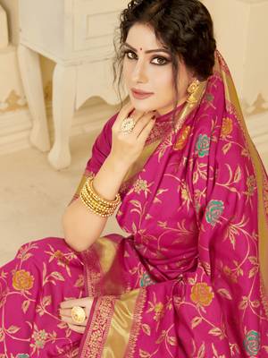 Magenta woven silk blend saree with blouse 2