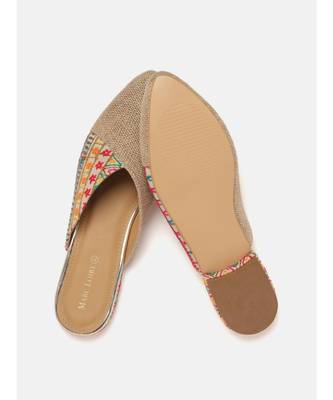 Women  Beige Heels 3