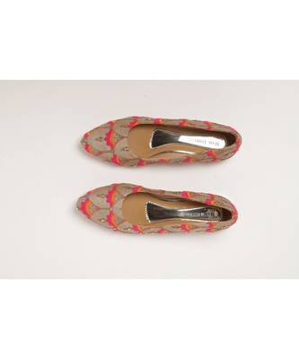 Women  Beige Heels 6