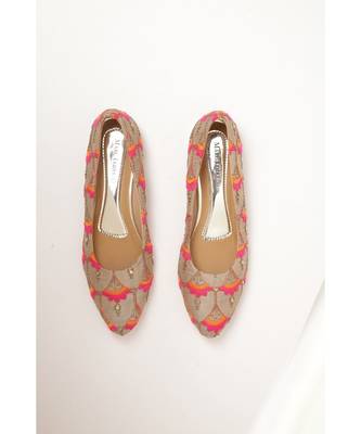 Women  Beige Heels 7