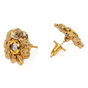 Gold pearl earrings 2