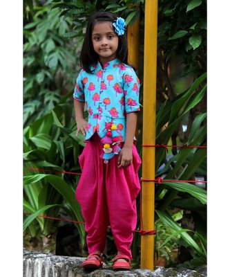 Tulip-print band-gala peplum top with 