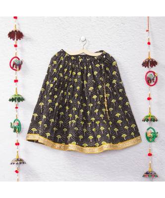 Printed Black Lehenga With A Yellow Tie Back Crop Top And Yellow Lehenga 4