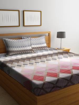 multicolor geometric Queen bedsheet 1