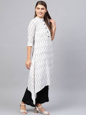 Inddus White & Black Cotton Ikkat Kurta 2