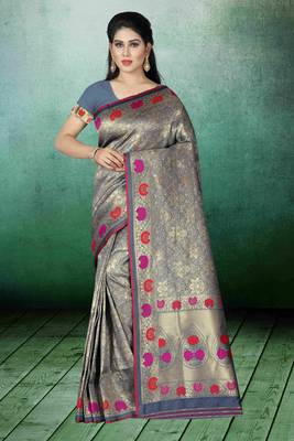 Grey Woven Kanchipuram Silk Saree With Blouse 1