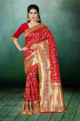 Red Woven Kanchipuram Silk Saree With Blouse 1