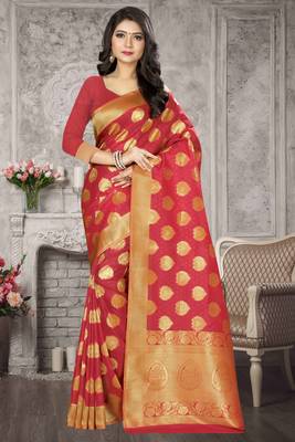 Red Woven Kanchipuram Silk Saree With Blouse 1