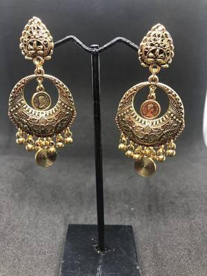 Gold crystal earrings 1
