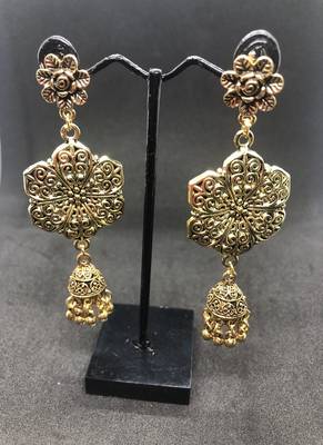 Gold crystal earrings 1