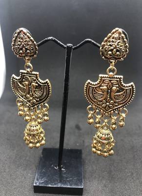Gold crystal earrings 1