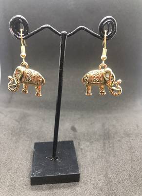 Gold crystal earrings 1