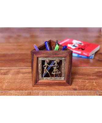 Triangular Pen Stand ( Detachable & Magnetic ) 1