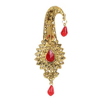 Red brooch 2