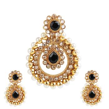 Black necklace-sets 1