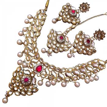 Pink necklace-sets 1