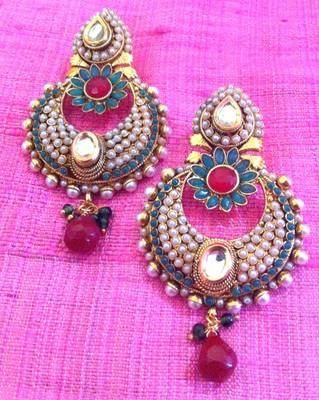 Red earrings 2