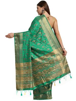 Green woven art silk saree with blouse 2
