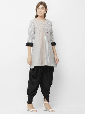 Black printed cotton kurtas-and-kurtis 3