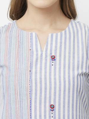 Blue printed cotton kurtas-and-kurtis 5