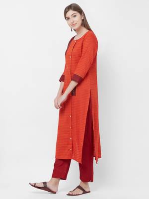 Red printed rayon kurtas-and-kurtis 4