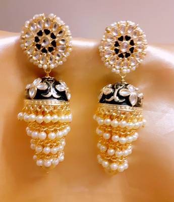 Black 3 Layered Kundan Earrings 2