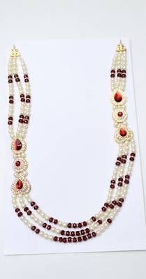 Maroon diamond necklaces 1
