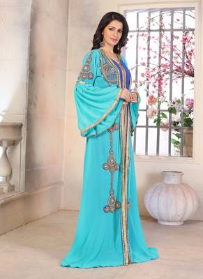 Woman Moroccan Kaftan Wedding 2