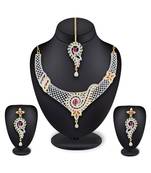 Gold diamond necklaces