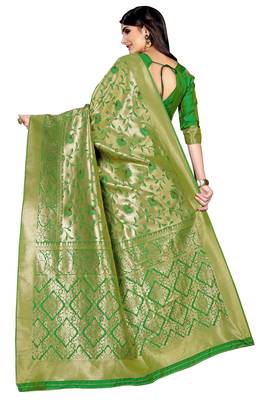 Green woven banarasi saree with blouse 3