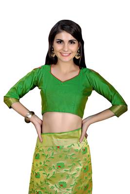 Green woven banarasi saree with blouse 5