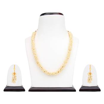 White necklace-sets 1