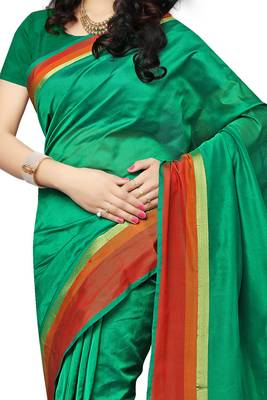 Green Woven Banarasi Silk Saree With Blouse 2